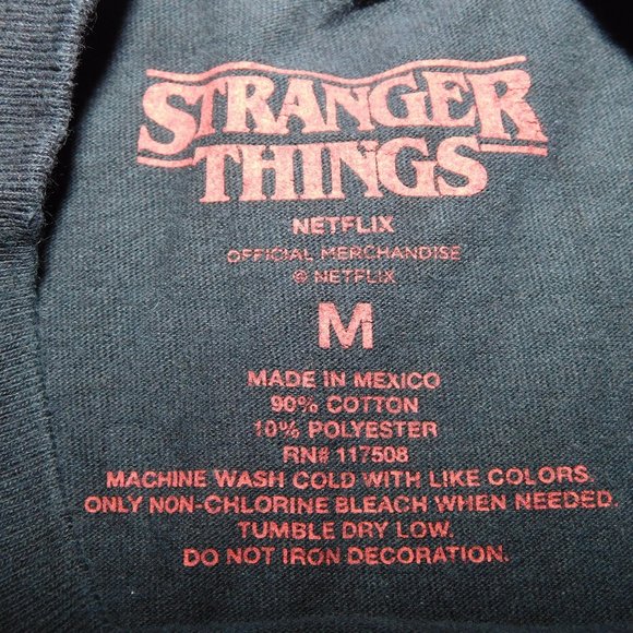 Netflix STRANGER THINGS Friends Don't Lie Mens M Gray Black long Sleeve T Shirt - Picture 2 of 11